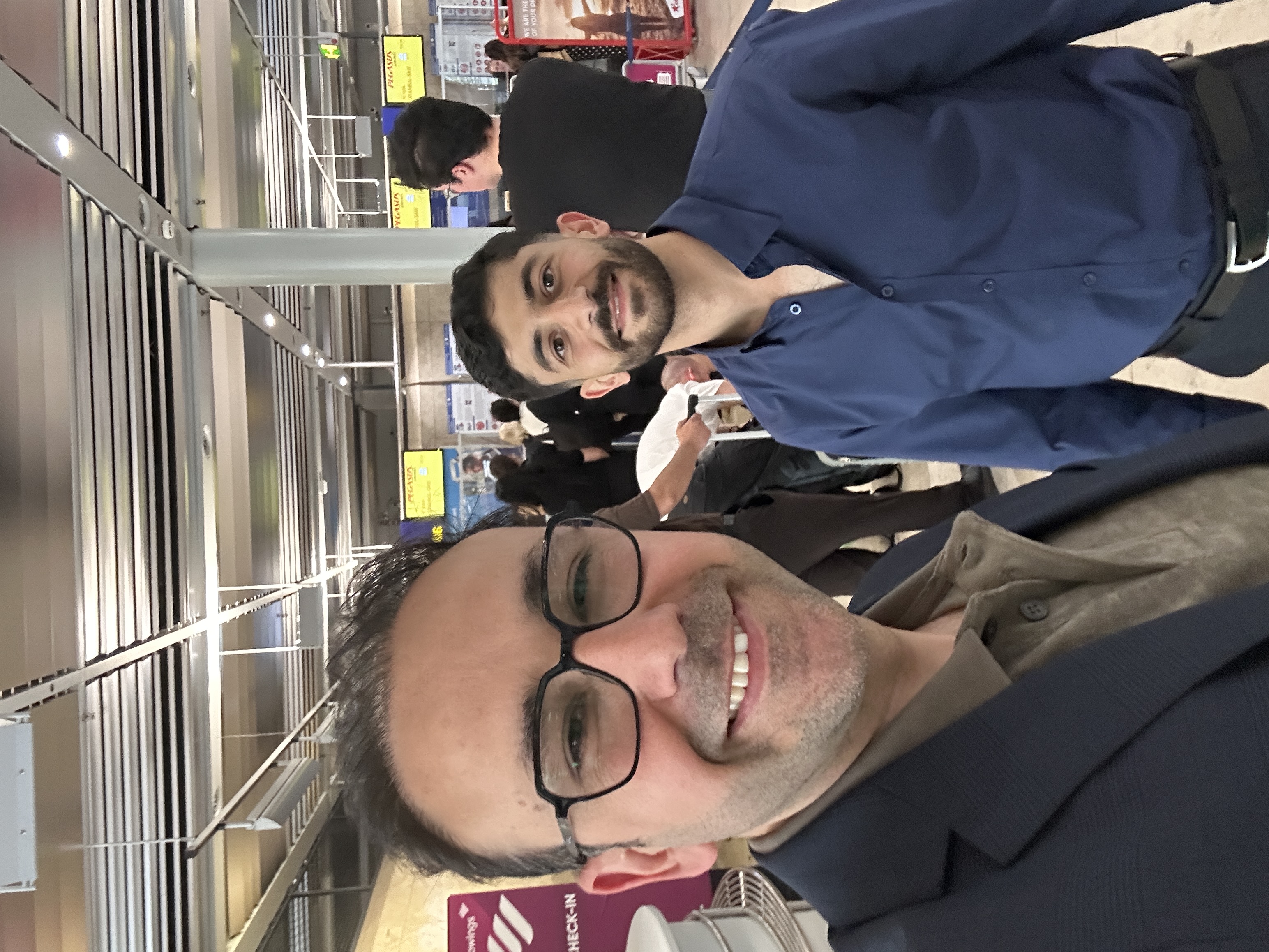 Ankunft Frankfurt mit Dalan Gift Bag